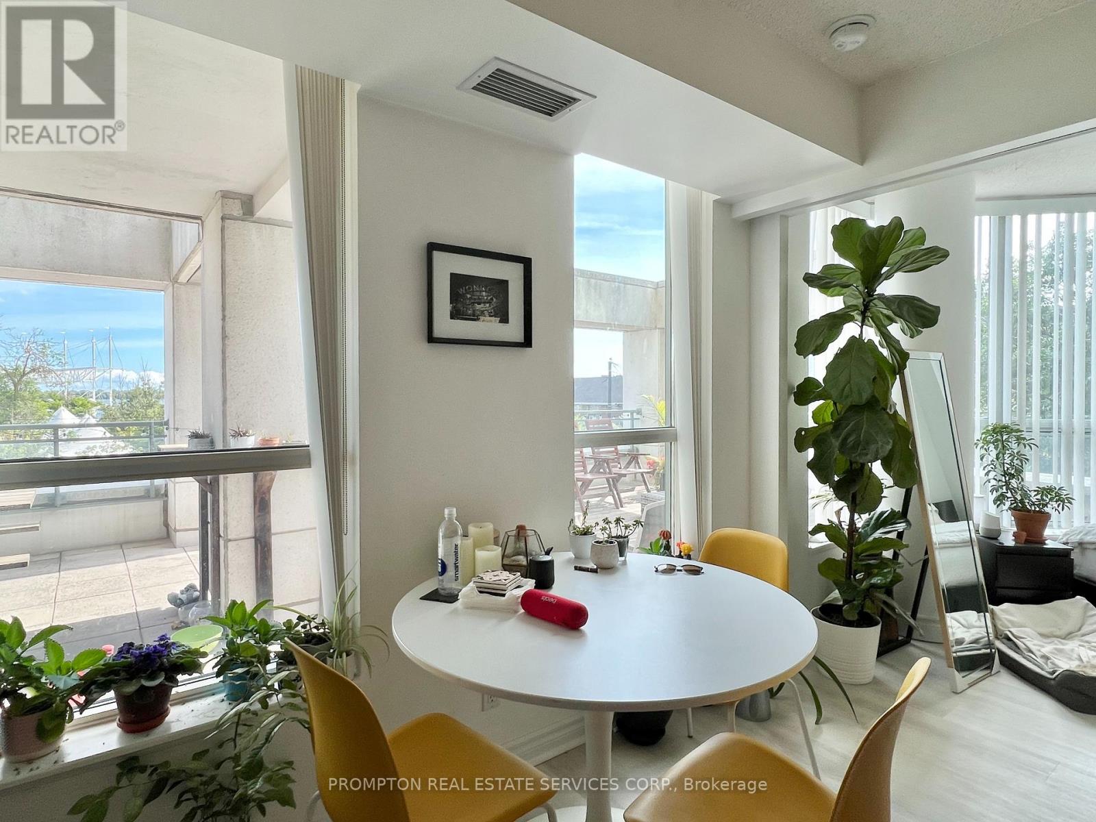 226 - 230 Queens Quay W, Toronto, Ontario  M5J 2Y7 - Photo 11 - C12475894