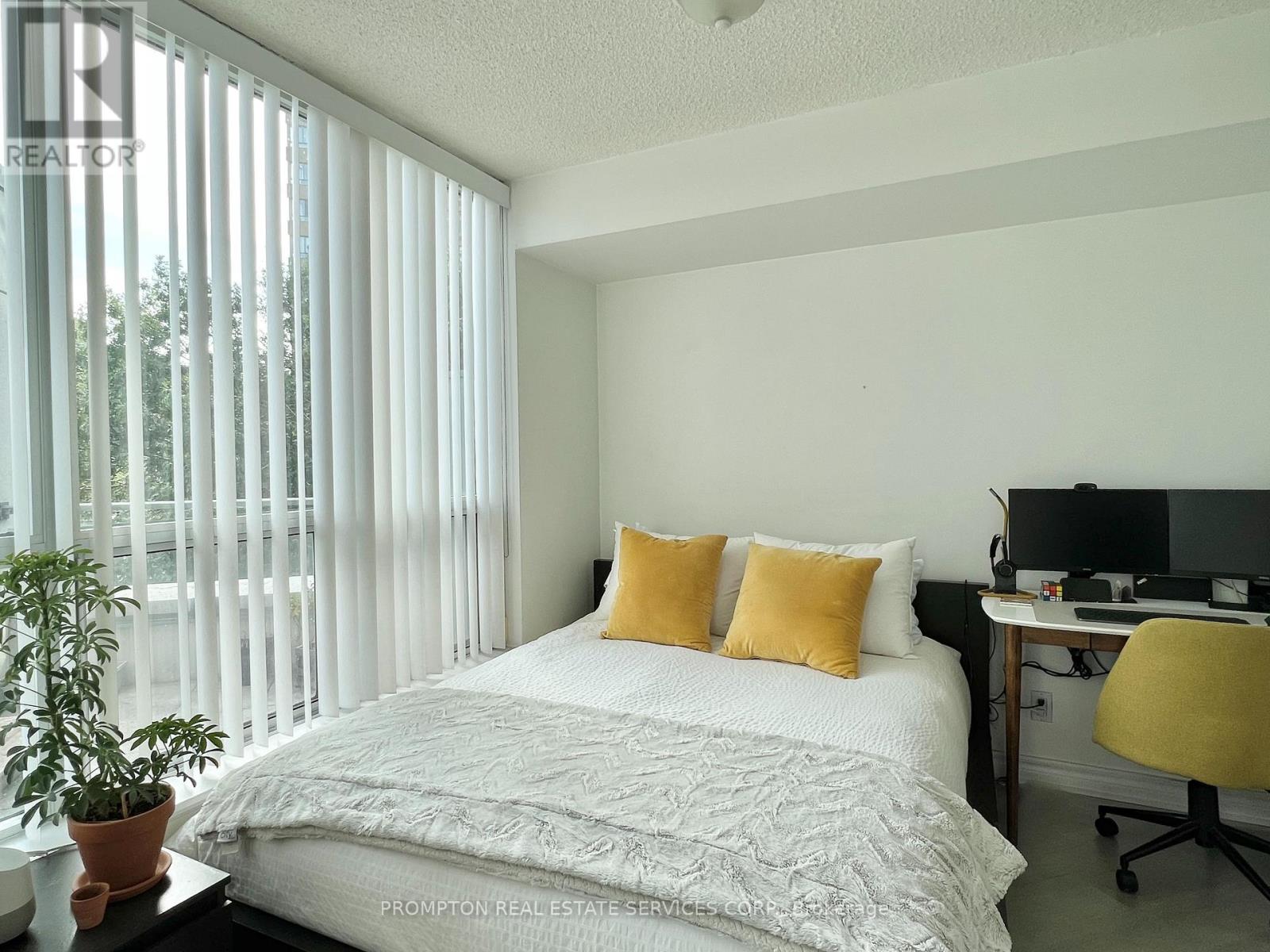 226 - 230 Queens Quay W, Toronto, Ontario  M5J 2Y7 - Photo 13 - C12475894