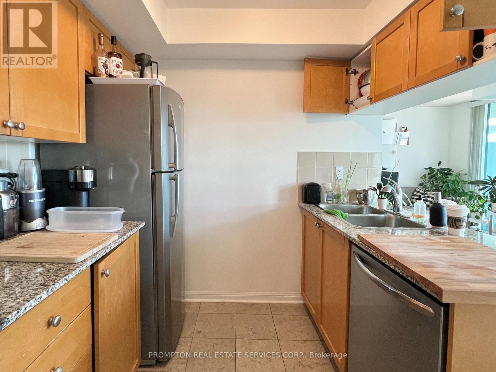 226 - 230 Queens Quay W, Toronto, Ontario  M5J 2Y7 - Photo 19 - C12475894