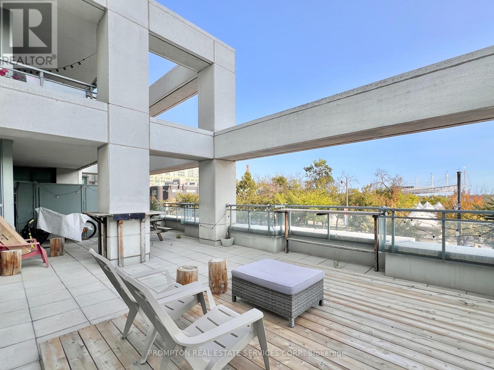 226 - 230 Queens Quay W, Toronto, Ontario  M5J 2Y7 - Photo 3 - C12475894