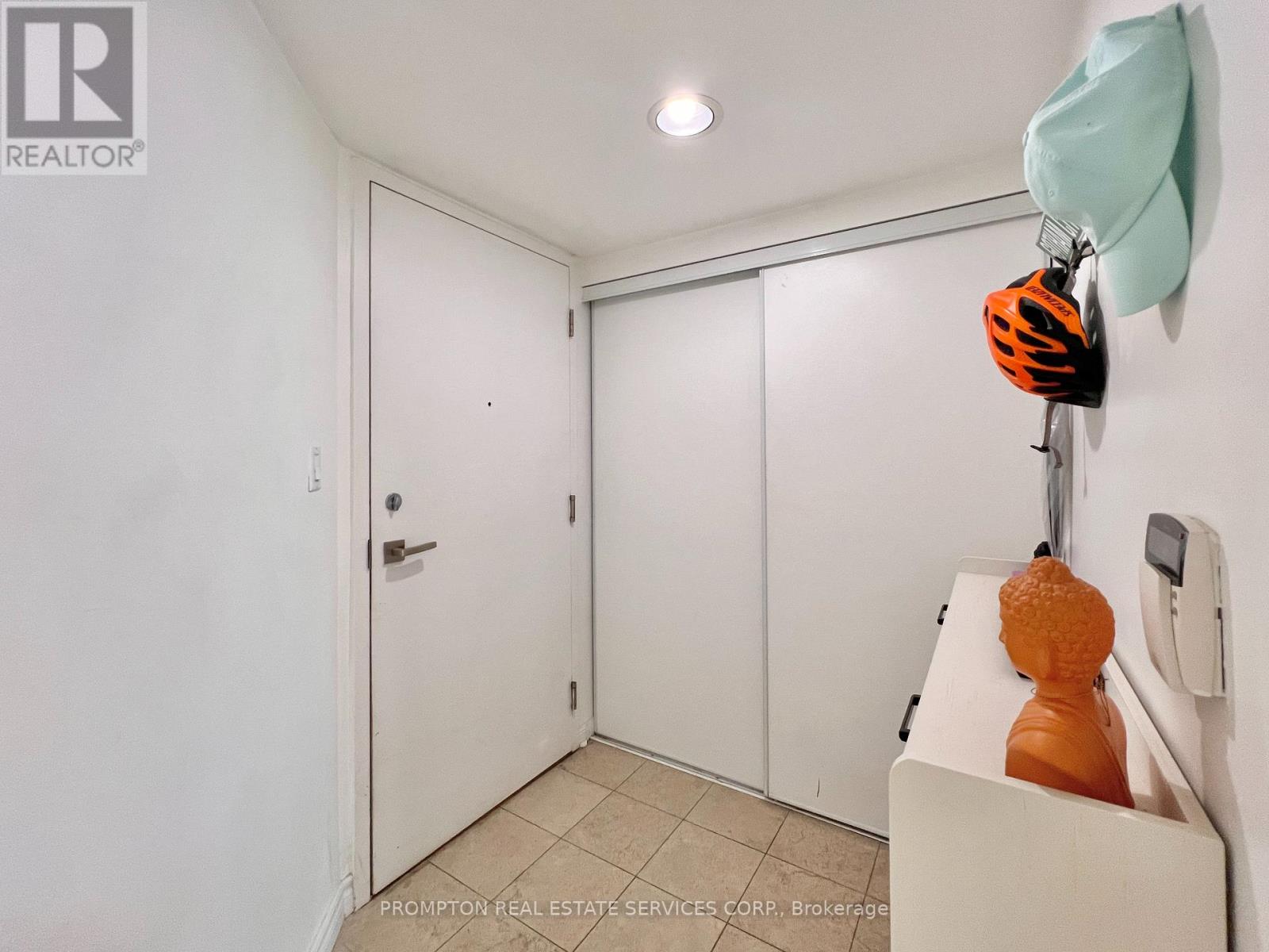 226 - 230 Queens Quay W, Toronto, Ontario  M5J 2Y7 - Photo 36 - C12475894