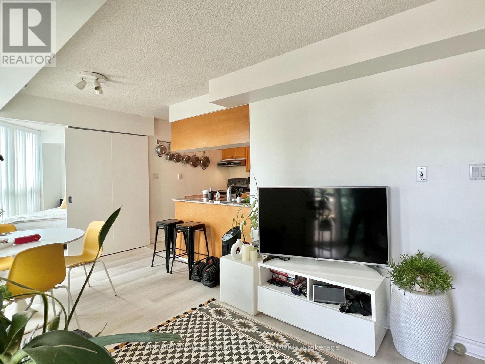 226 - 230 Queens Quay W, Toronto, Ontario  M5J 2Y7 - Photo 8 - C12475894