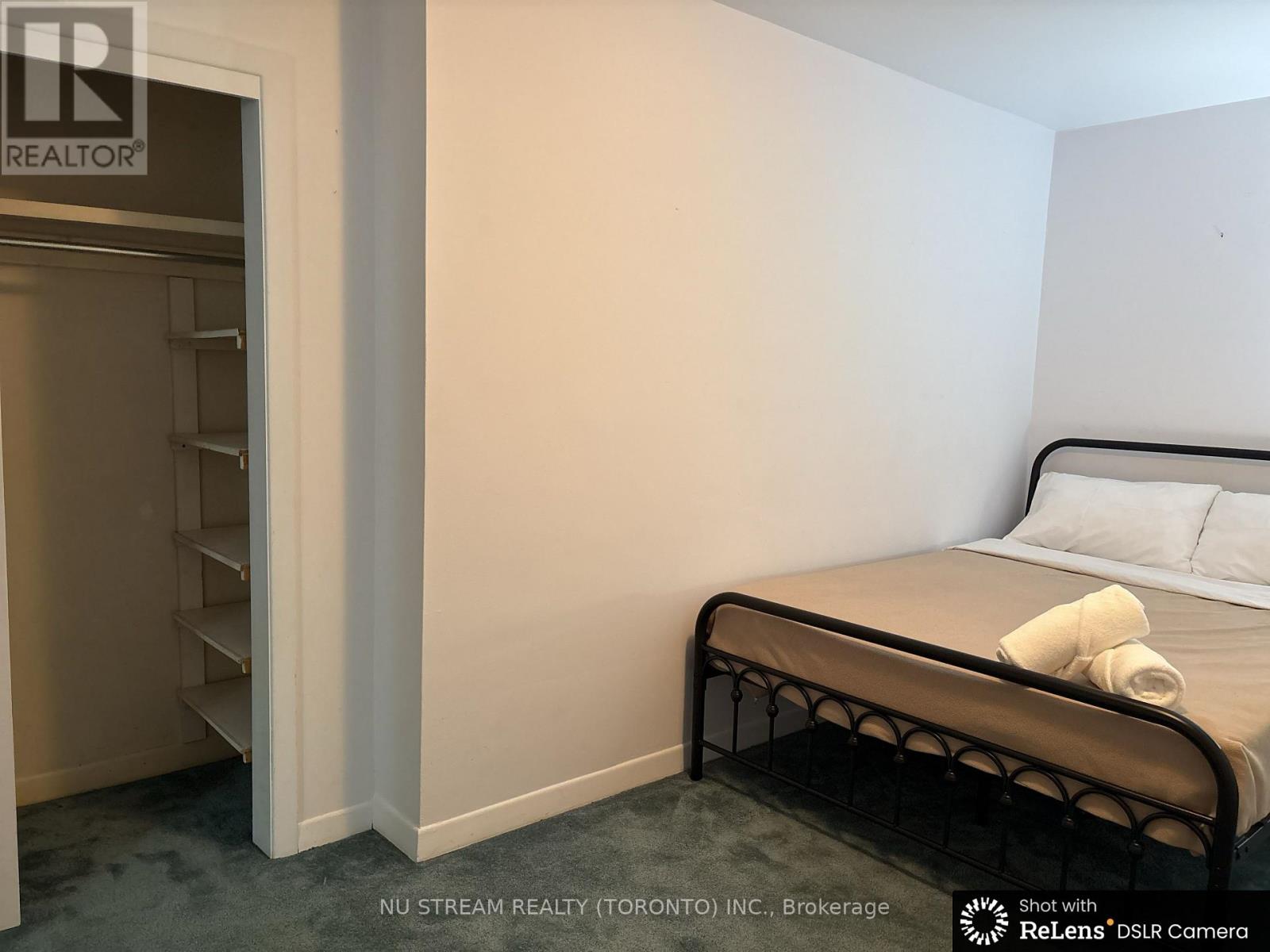 5 Basswood Road, Toronto, Ontario  M2N 2N2 - Photo 14 - C12475918