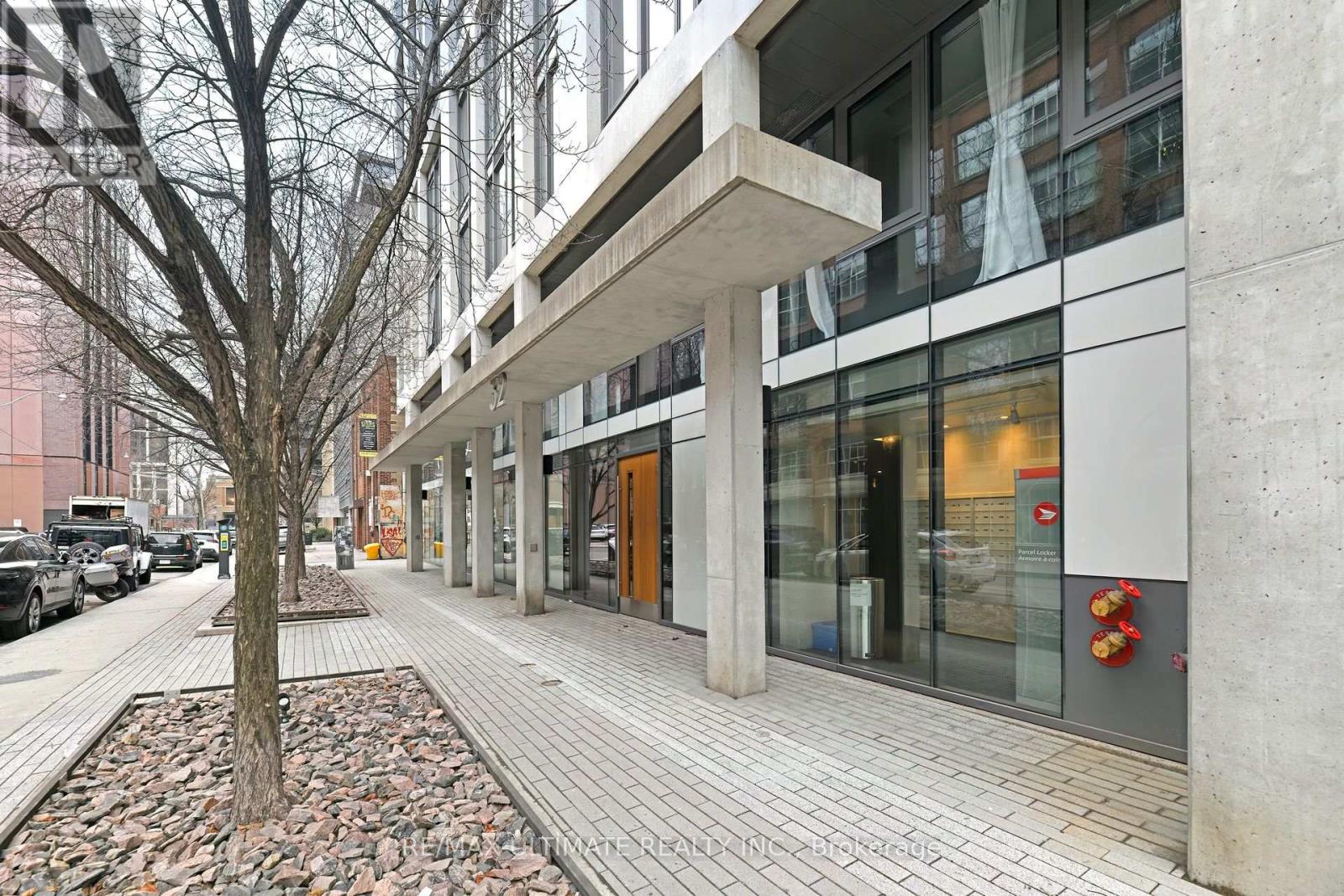 402 - 32 CAMDEN STREET, Toronto, Ontario