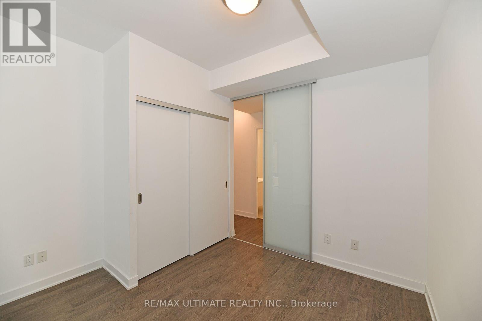 402 - 32 Camden Street, Toronto, Ontario  M5V 1V1 - Photo 11 - C12475926