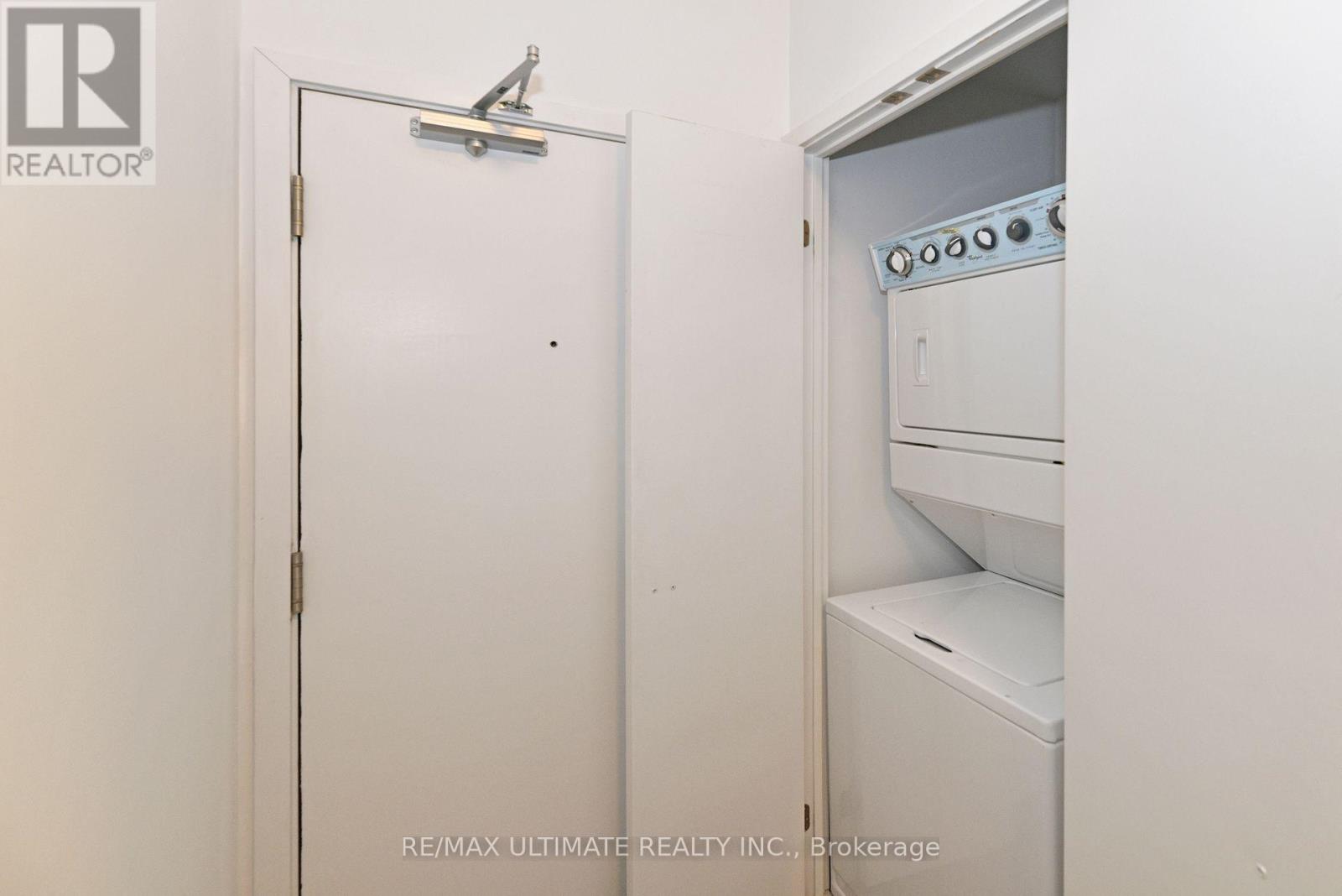 402 - 32 Camden Street, Toronto, Ontario  M5V 1V1 - Photo 14 - C12475926