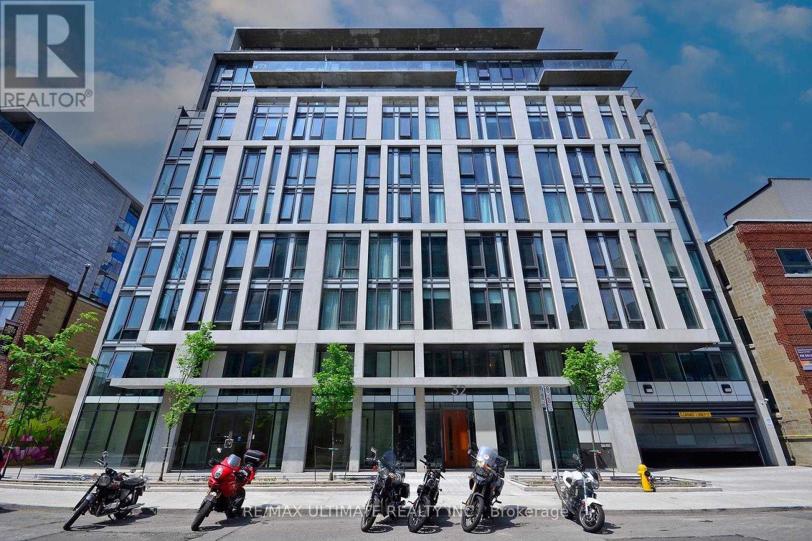 402 - 32 Camden Street, Toronto, Ontario  M5V 1V1 - Photo 3 - C12475926
