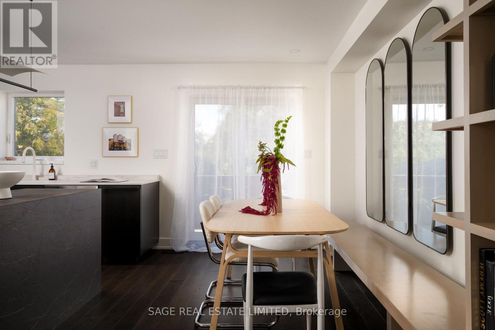 276 Oakwood Avenue, Toronto, Ontario  M6E 2V6 - Photo 11 - C12475948
