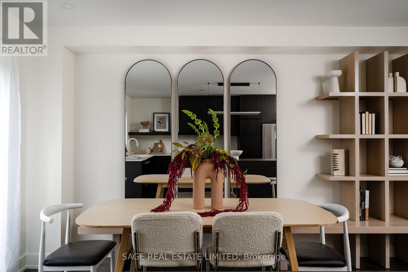 276 Oakwood Avenue, Toronto, Ontario  M6E 2V6 - Photo 17 - C12475948