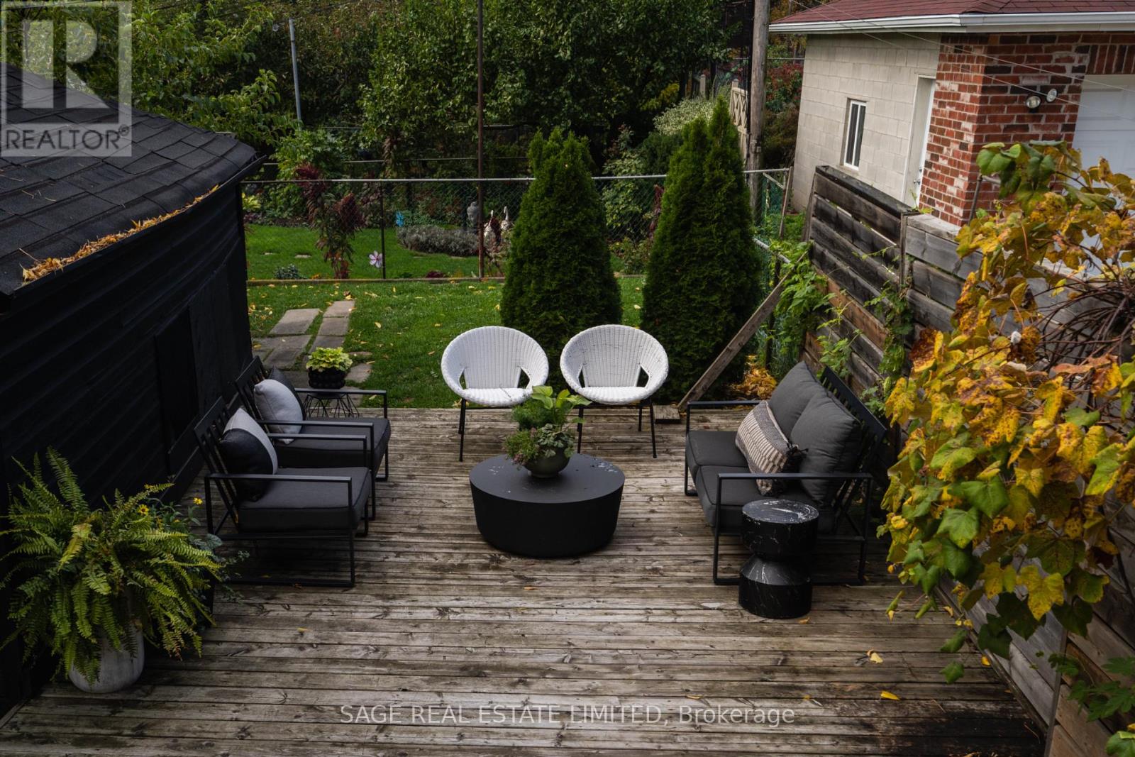 276 Oakwood Avenue, Toronto, Ontario  M6E 2V6 - Photo 40 - C12475948