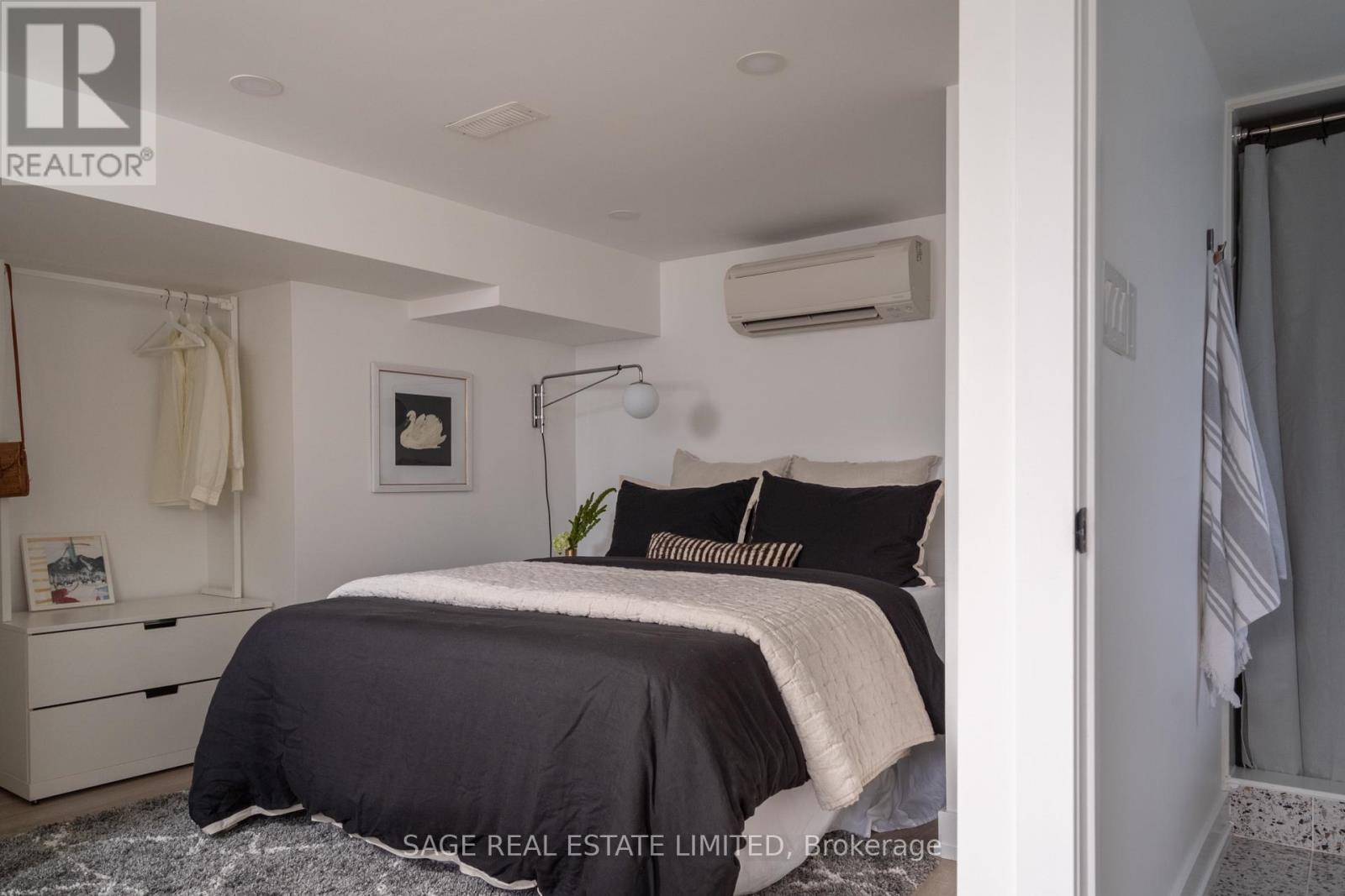 276 Oakwood Avenue, Toronto, Ontario  M6E 2V6 - Photo 46 - C12475948