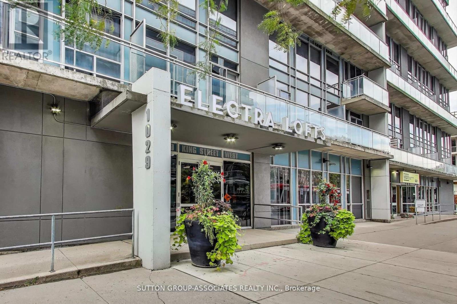 213 - 1029 KING STREET W, Toronto, Ontario
