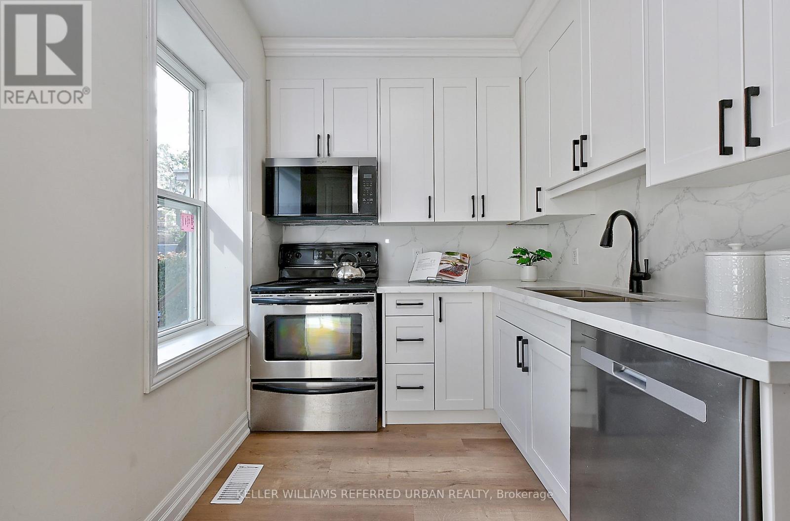789 Markham Street, Toronto, Ontario  M6G 2M4 - Photo 10 - C12475980