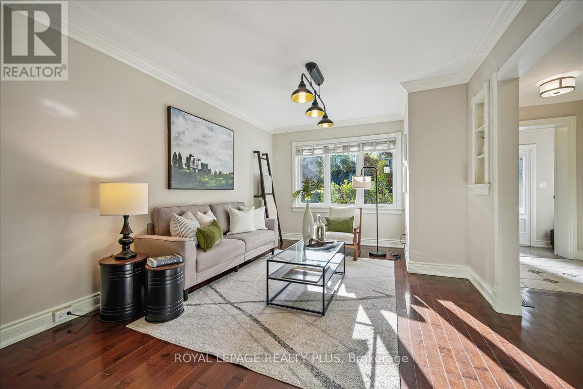 265 Winnett Avenue, Toronto, Ontario  M6C 3L8 - Photo 12 - C12475984