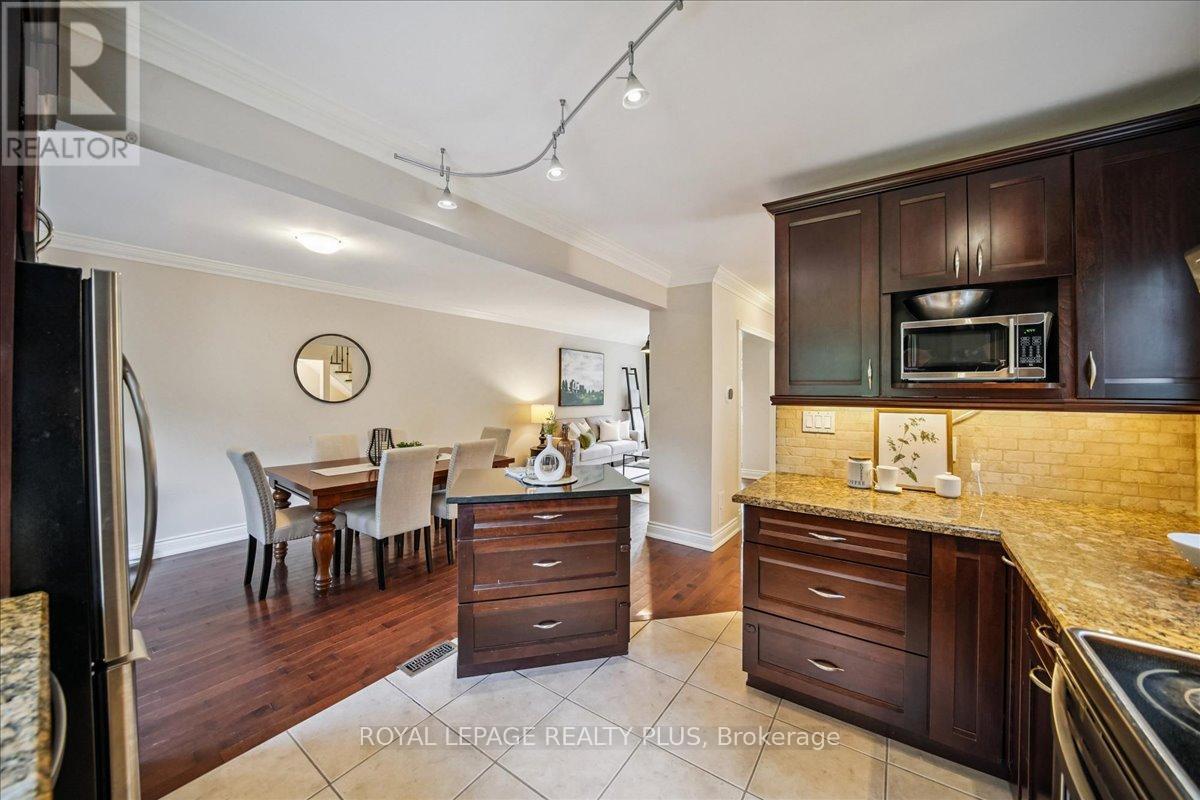 265 Winnett Avenue, Toronto, Ontario  M6C 3L8 - Photo 23 - C12475984