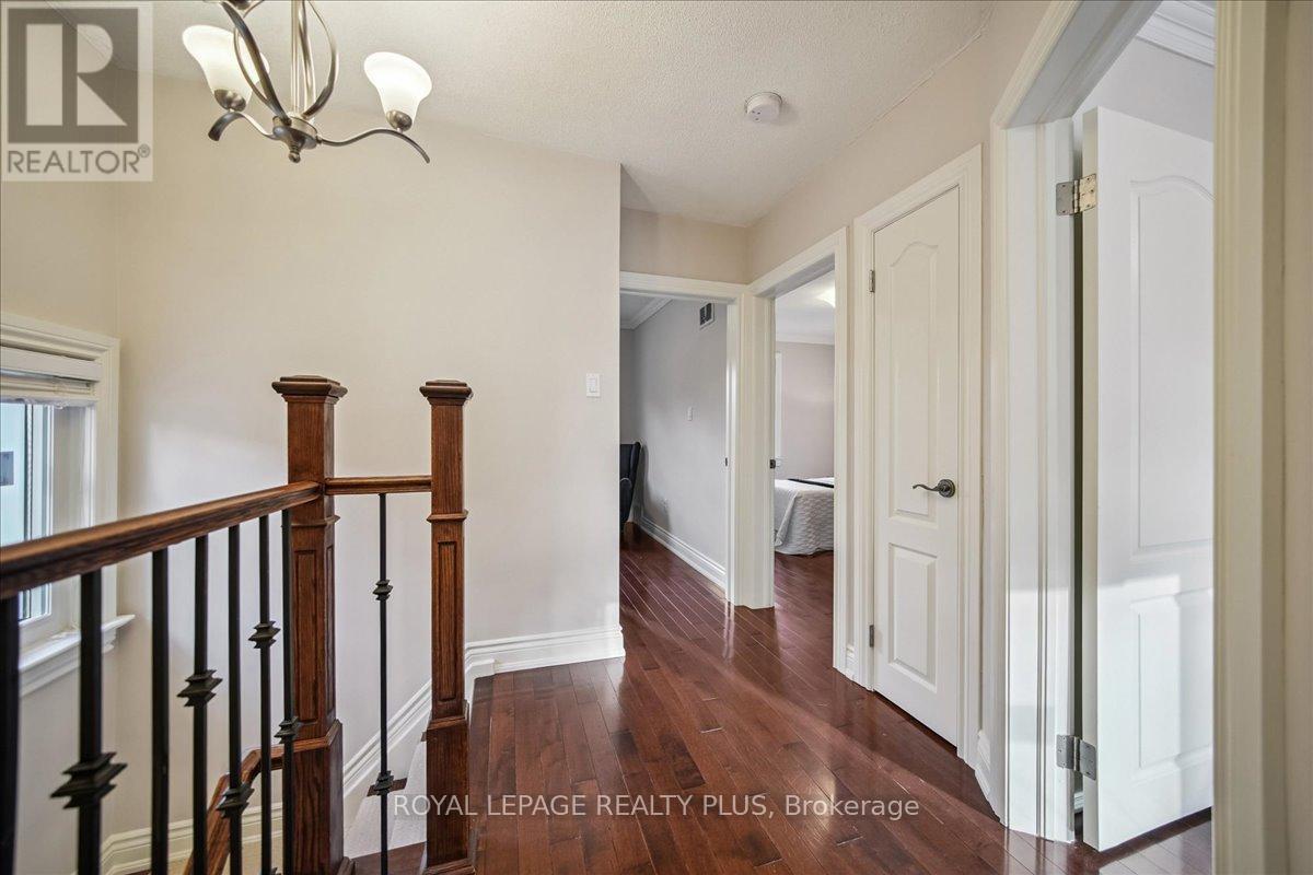 265 Winnett Avenue, Toronto, Ontario  M6C 3L8 - Photo 26 - C12475984