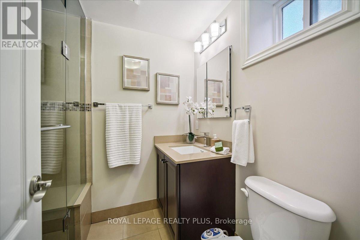 265 Winnett Avenue, Toronto, Ontario  M6C 3L8 - Photo 37 - C12475984