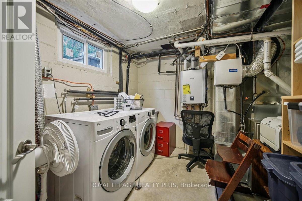 265 Winnett Avenue, Toronto, Ontario  M6C 3L8 - Photo 39 - C12475984
