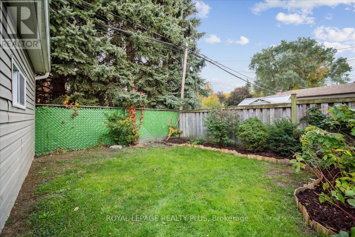 265 Winnett Avenue, Toronto, Ontario  M6C 3L8 - Photo 46 - C12475984