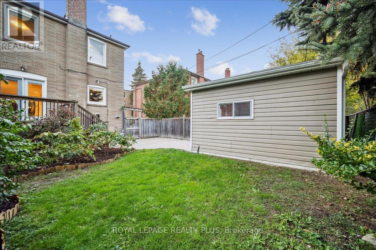 265 Winnett Avenue, Toronto, Ontario  M6C 3L8 - Photo 48 - C12475984
