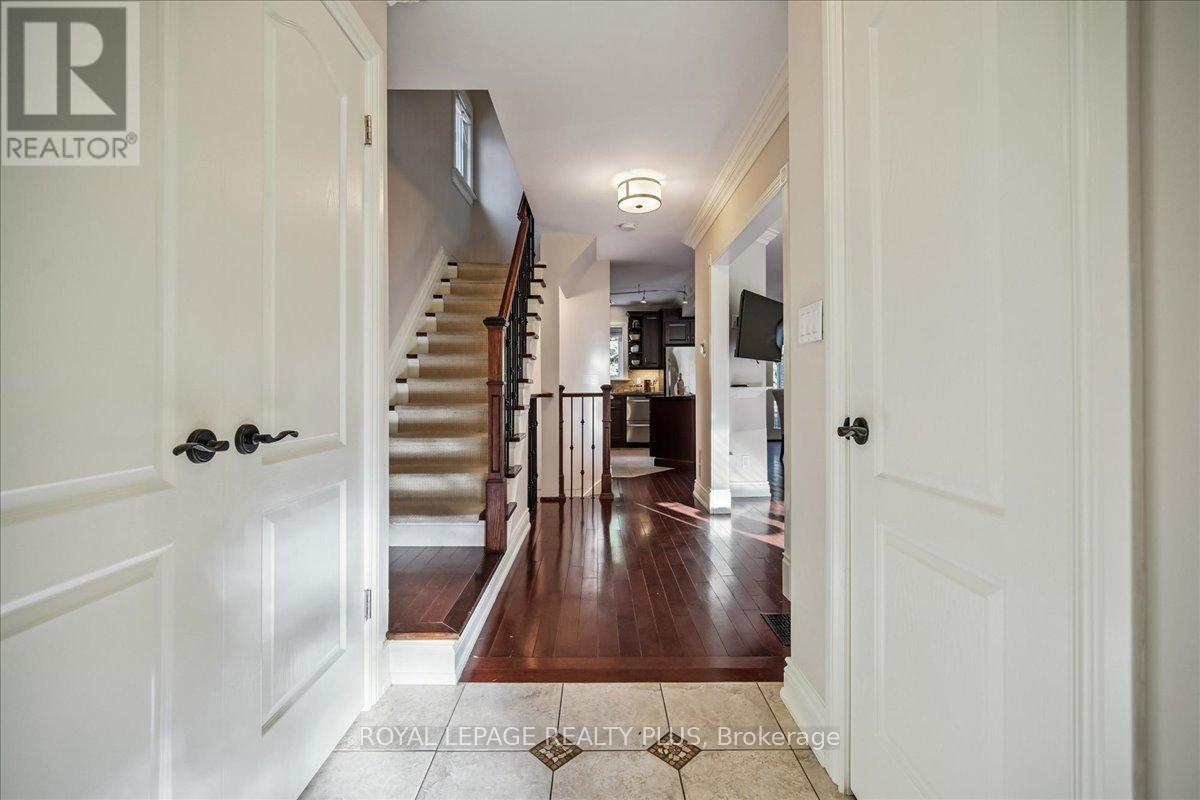 265 Winnett Avenue, Toronto, Ontario  M6C 3L8 - Photo 7 - C12475984