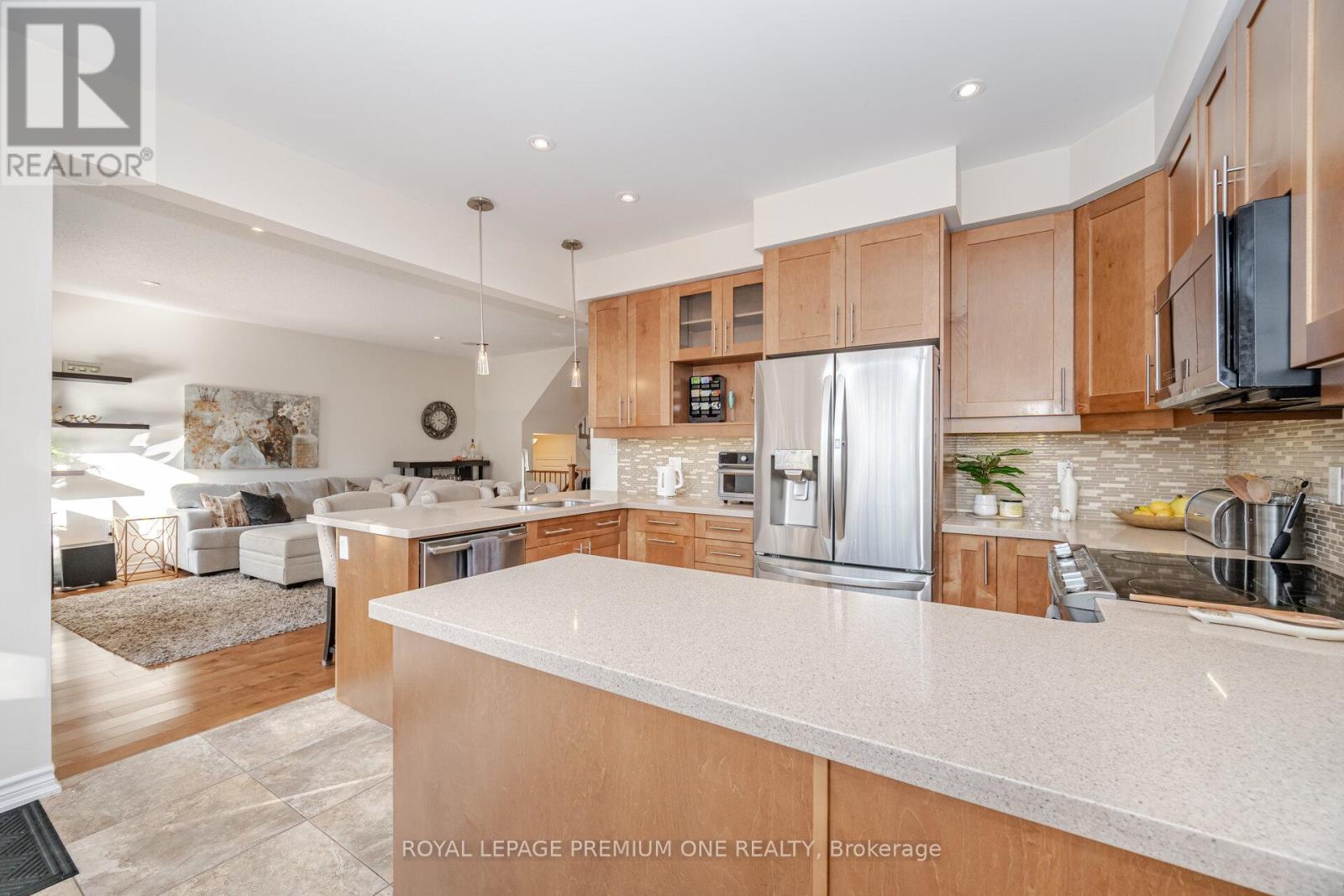 1271 Aldsworth Crescent, Oshawa (Pinecrest), Ontario  L1K 0S5 - Photo 10 - E12475589