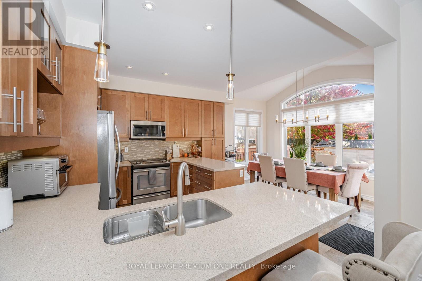 1271 Aldsworth Crescent, Oshawa (Pinecrest), Ontario  L1K 0S5 - Photo 12 - E12475589