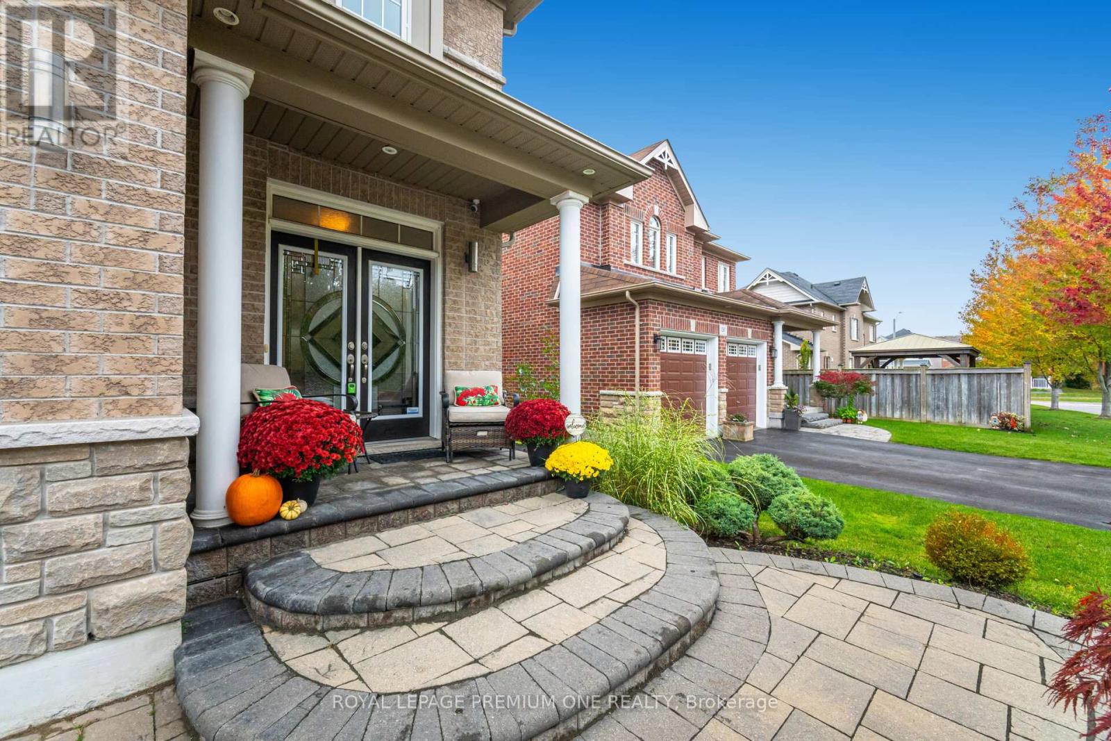 1271 Aldsworth Crescent, Oshawa (Pinecrest), Ontario  L1K 0S5 - Photo 2 - E12475589
