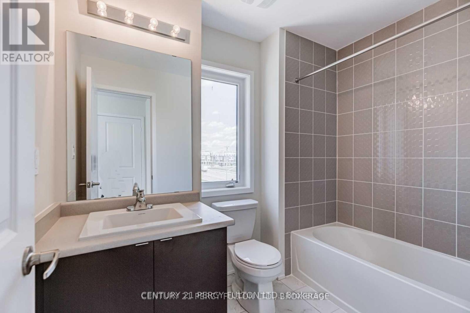 105 - 2550 Castlegate Crossing Drive, Pickering, Ontario  L1X 0G4 - Photo 15 - E12475625