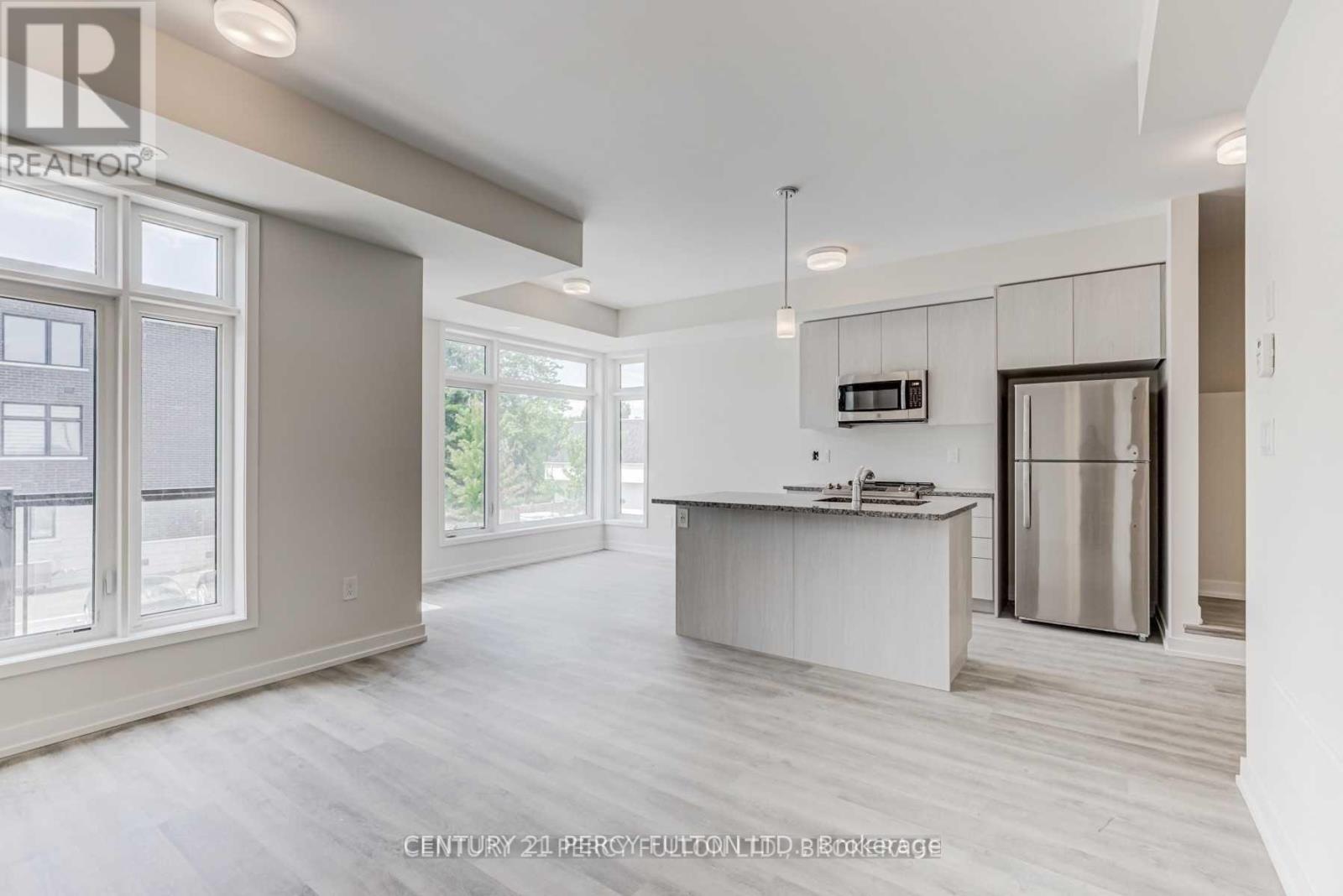 105 - 2550 Castlegate Crossing Drive, Pickering, Ontario  L1X 0G4 - Photo 4 - E12475625