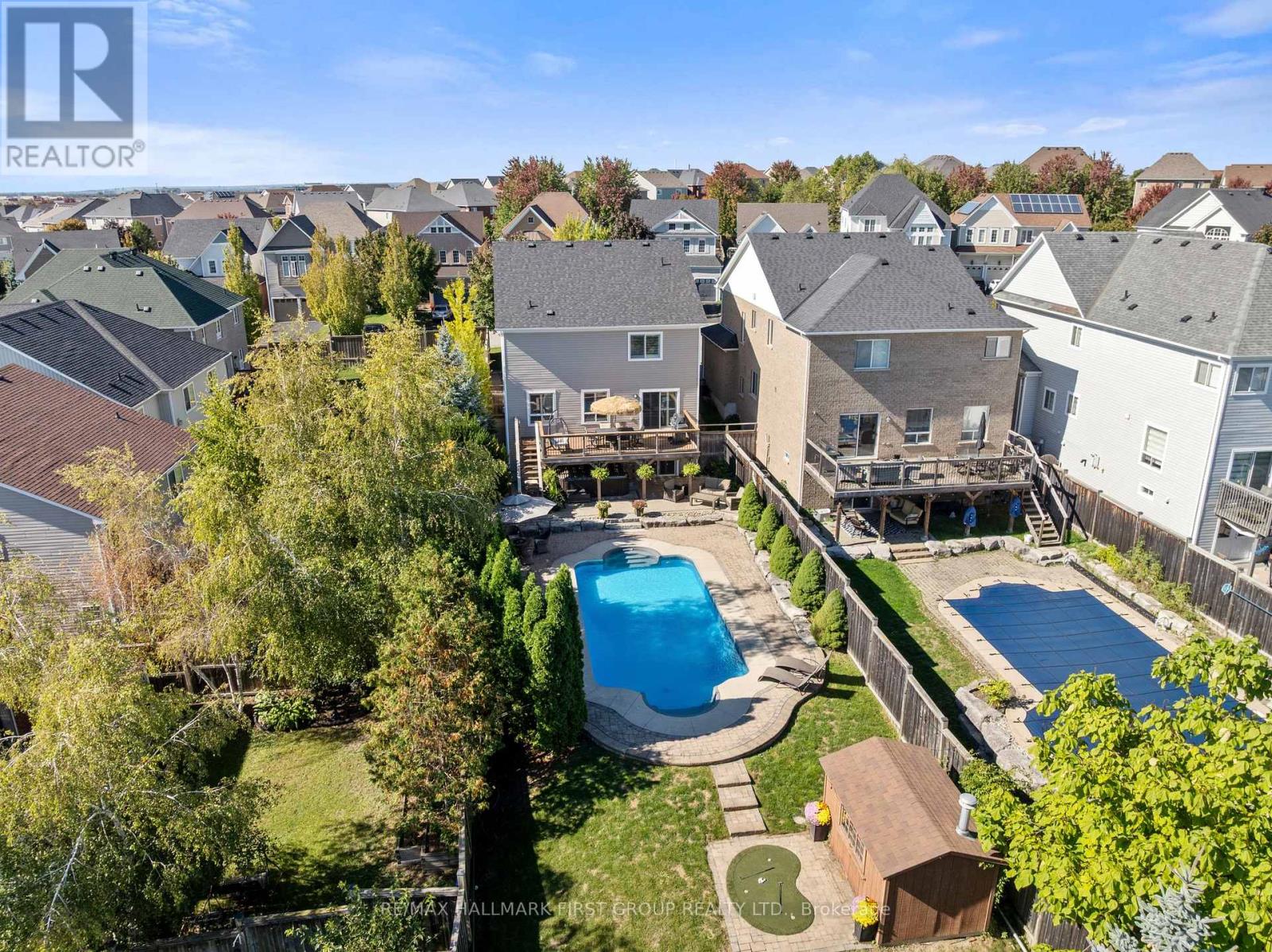 1586 DOCKING COURT, Oshawa, Ontario