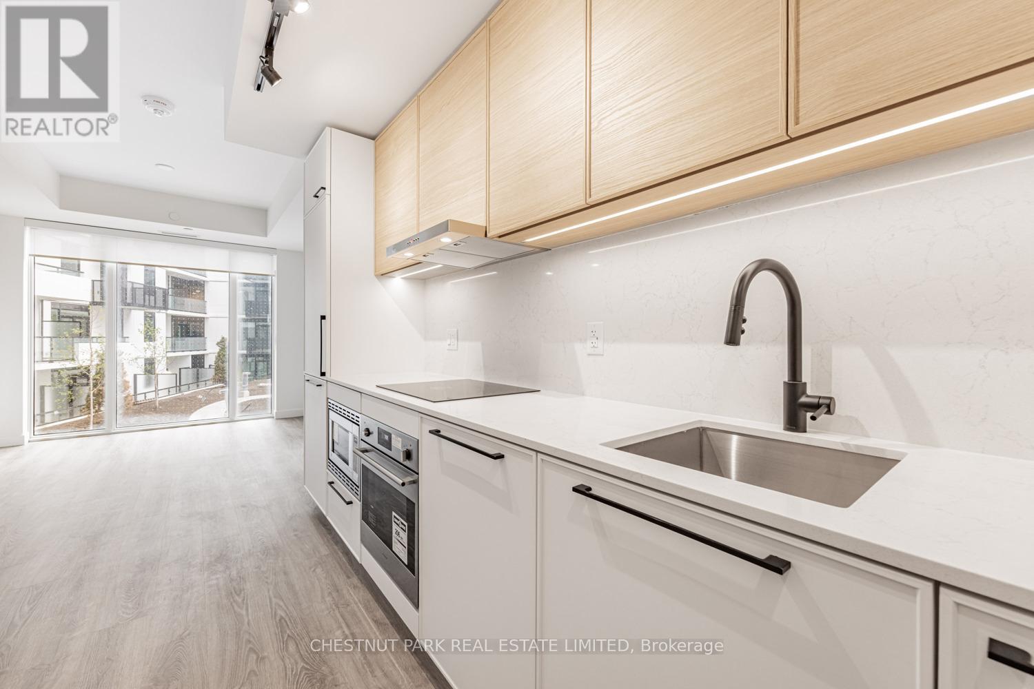 402 - 1050 Eastern Avenue, Toronto, Ontario  M4L 0B7 - Photo 4 - E12475892