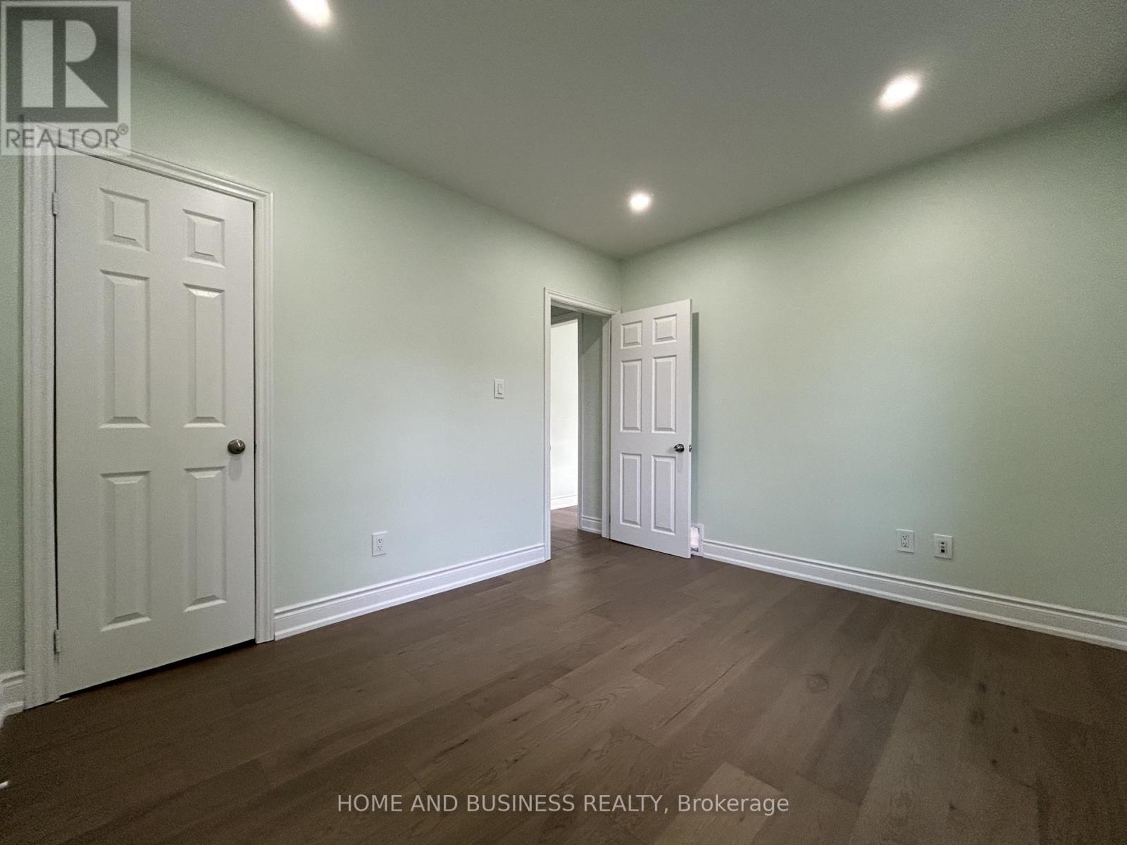 35 Mack Avenue, Toronto, Ontario  M1L 1M4 - Photo 19 - E12475912