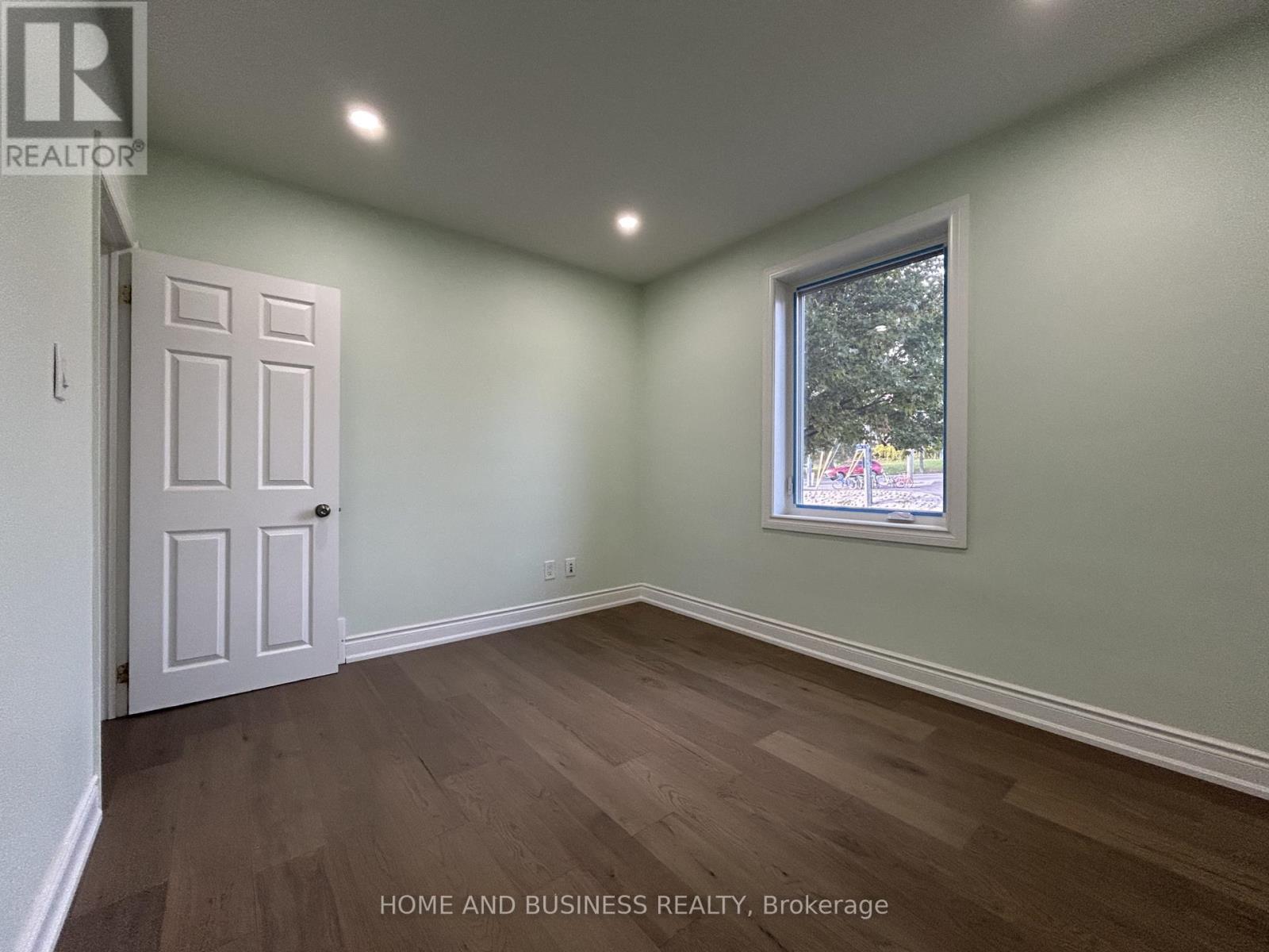 35 Mack Avenue, Toronto, Ontario  M1L 1M4 - Photo 20 - E12475912