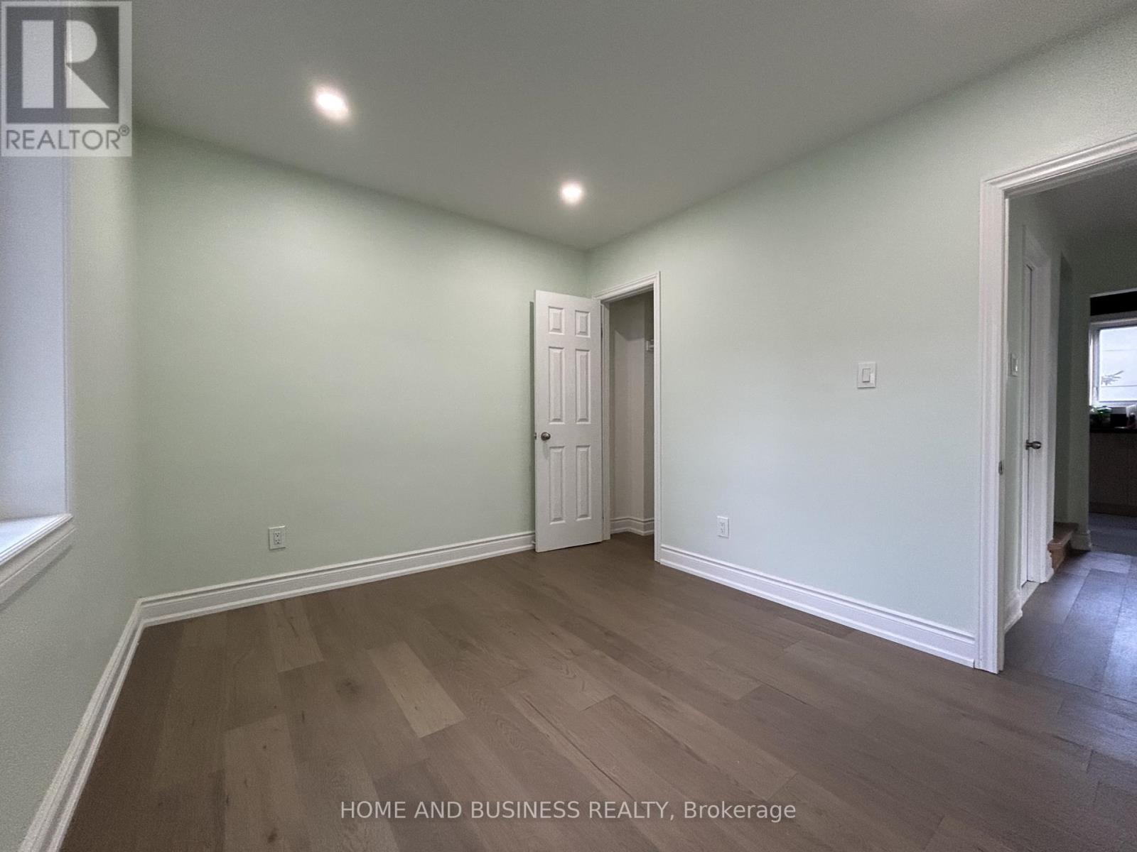 35 Mack Avenue, Toronto, Ontario  M1L 1M4 - Photo 21 - E12475912