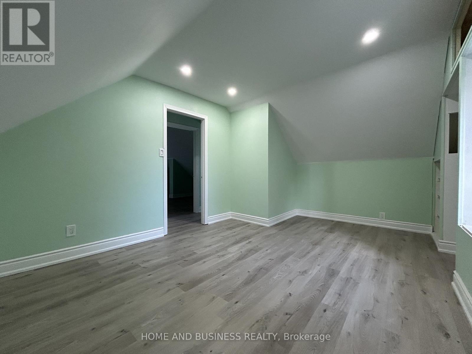 35 Mack Avenue, Toronto, Ontario  M1L 1M4 - Photo 27 - E12475912