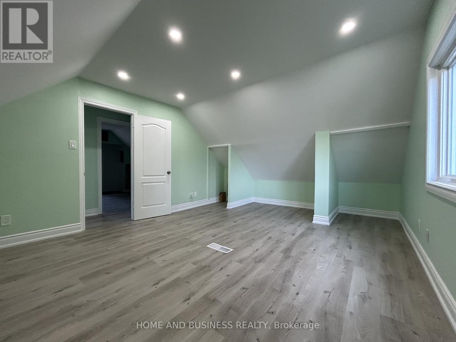 35 Mack Avenue, Toronto, Ontario  M1L 1M4 - Photo 30 - E12475912