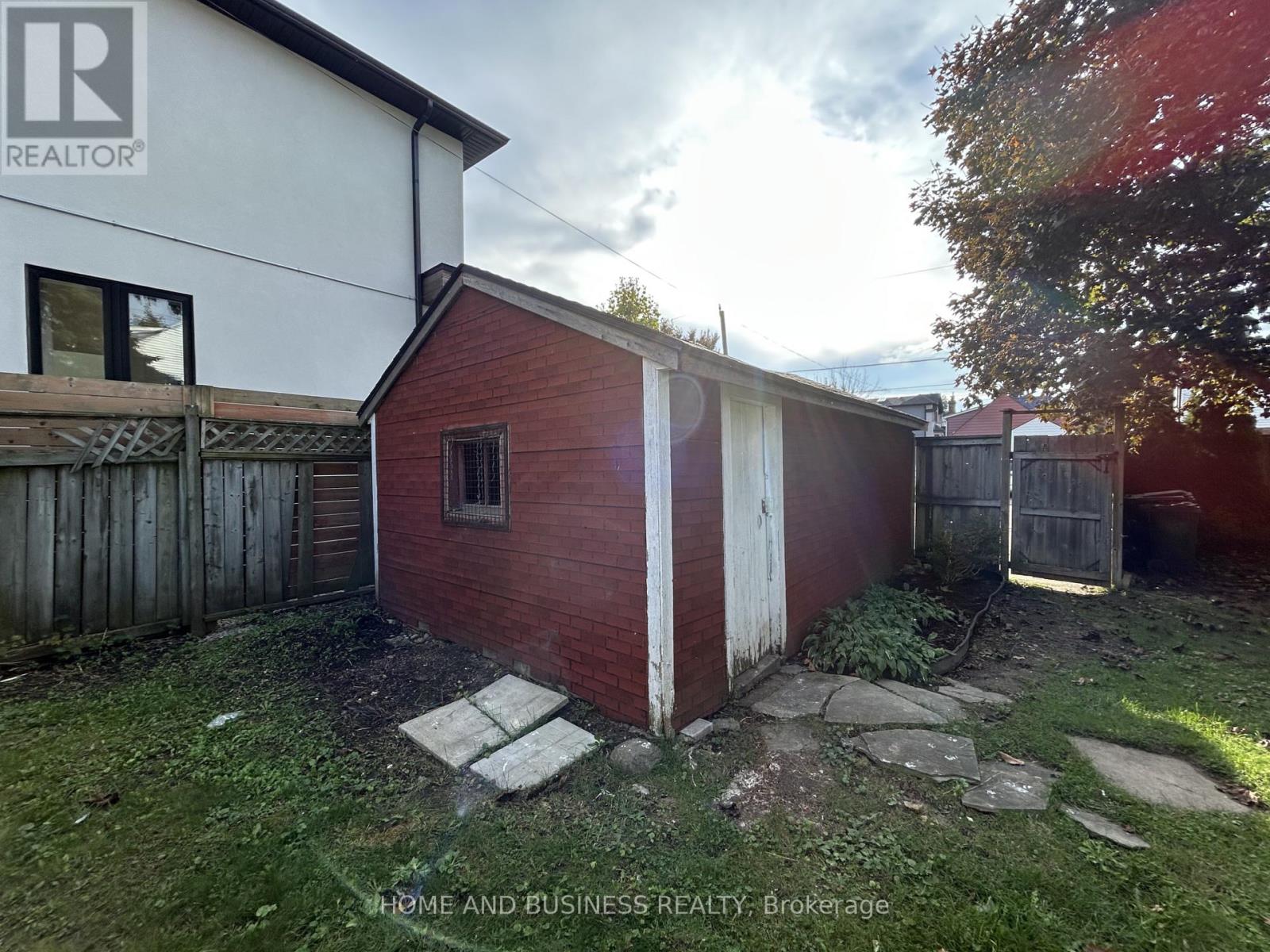 35 Mack Avenue, Toronto, Ontario  M1L 1M4 - Photo 41 - E12475912