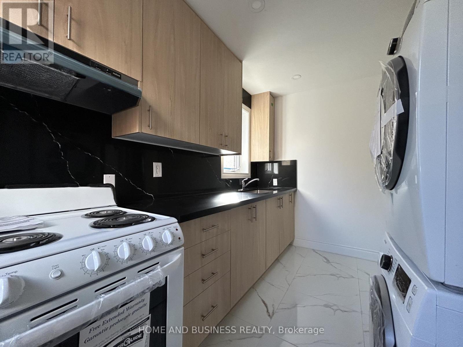 35 Mack Avenue, Toronto, Ontario  M1L 1M4 - Photo 9 - E12475912