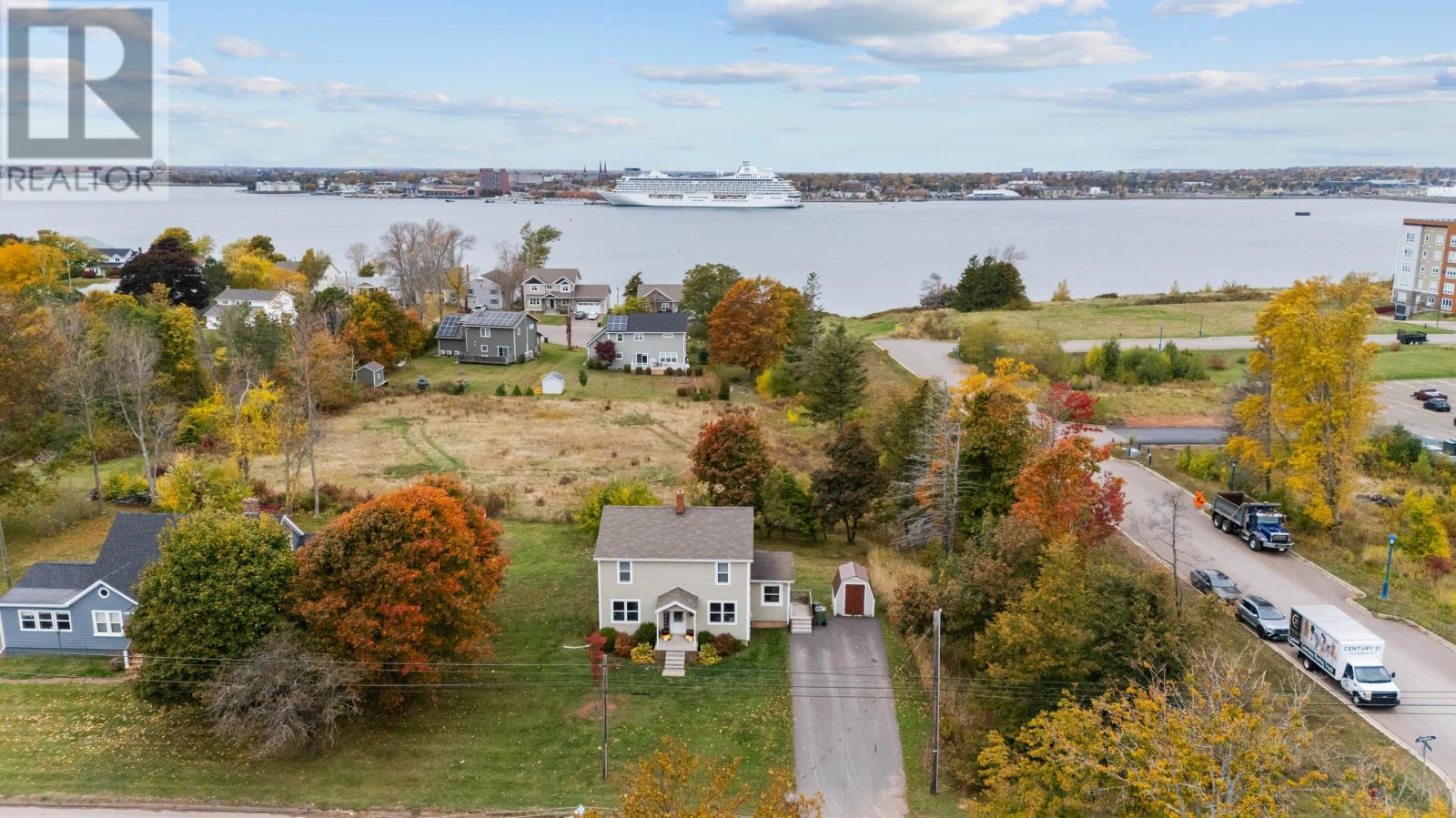 32 Stratford Road, Stratford, Prince Edward Island  C1B 1T5 - Photo 3 - 202526349