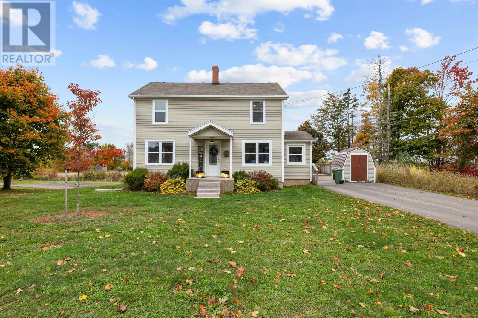 32 Stratford Road, Stratford, Prince Edward Island  C1B 1T5 - Photo 4 - 202526349