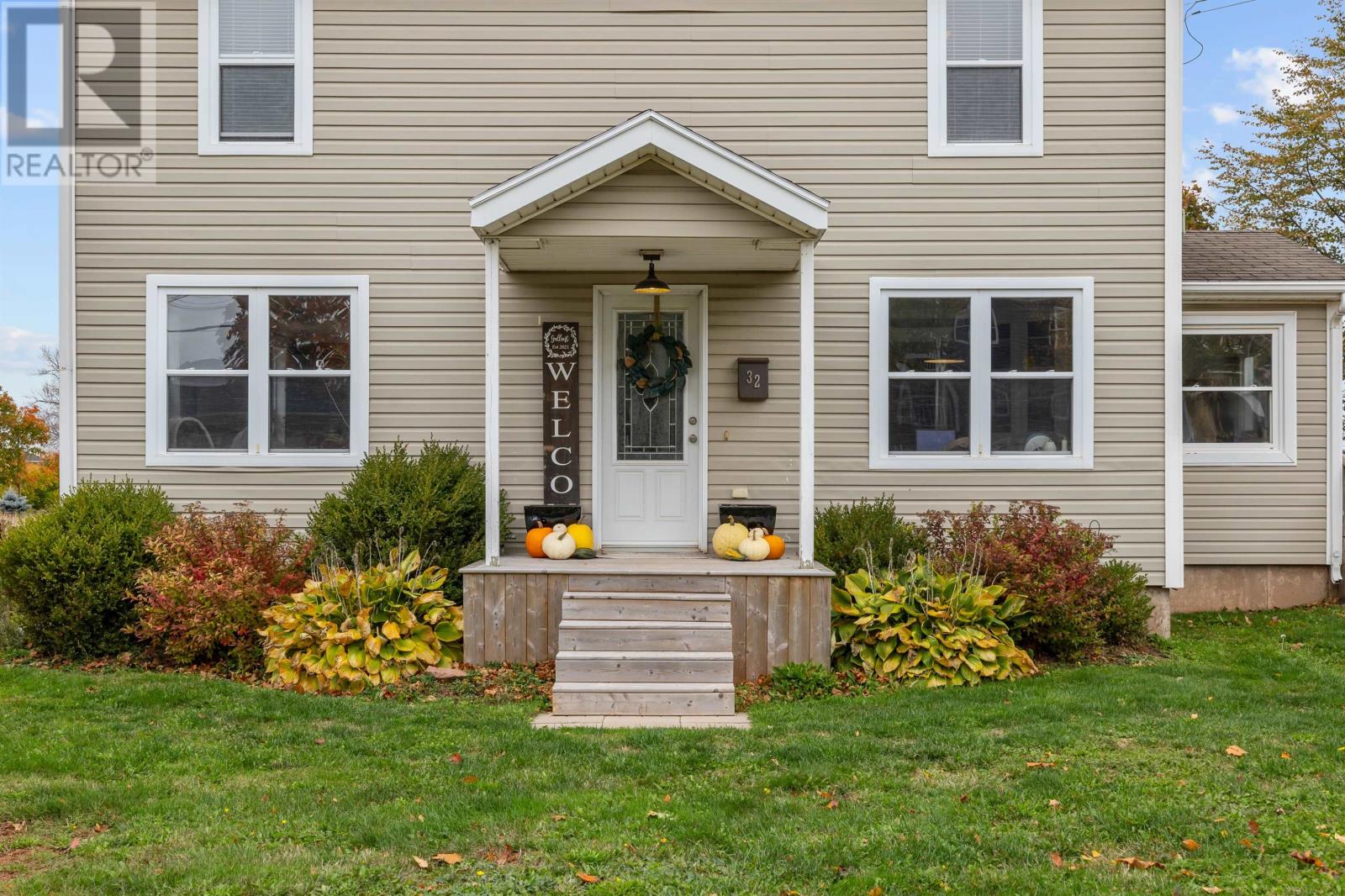 32 Stratford Road, Stratford, Prince Edward Island  C1B 1T5 - Photo 5 - 202526349