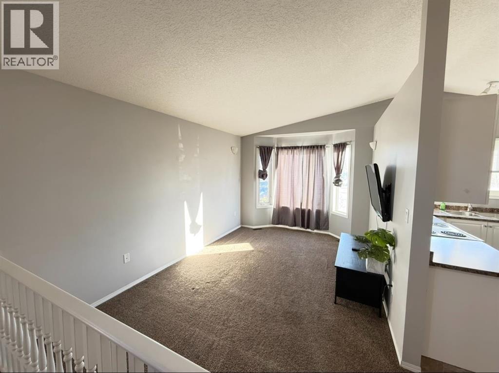 Property at 10504 102 Avenue image 3