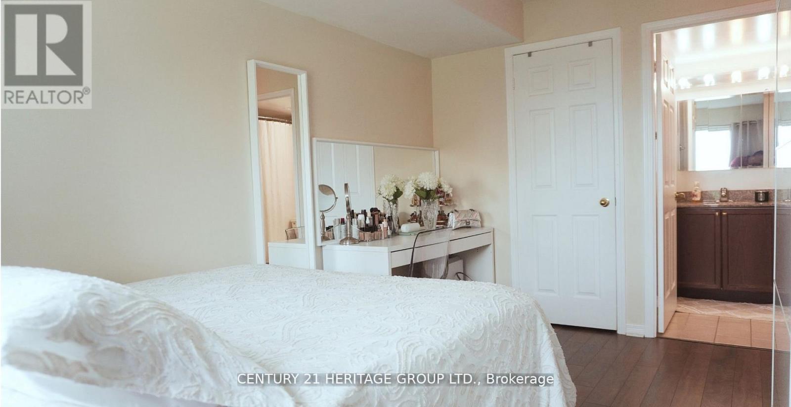 816 - 185 Oneida Crescent, Richmond Hill, Ontario  L4B 0B1 - Photo 7 - N12475544