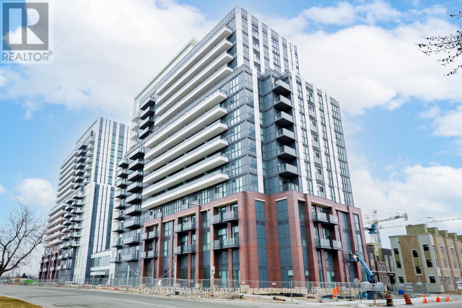 1507 - 10 HONEYCRISP CRESCENT, Vaughan, Ontario
