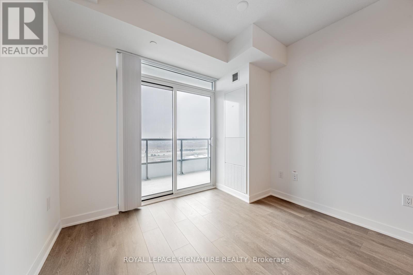 1507 - 10 Honeycrisp Crescent, Vaughan, Ontario  L4K 0M7 - Photo 14 - N12475579