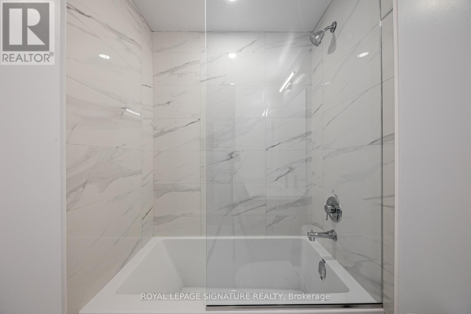 1507 - 10 Honeycrisp Crescent, Vaughan, Ontario  L4K 0M7 - Photo 22 - N12475579