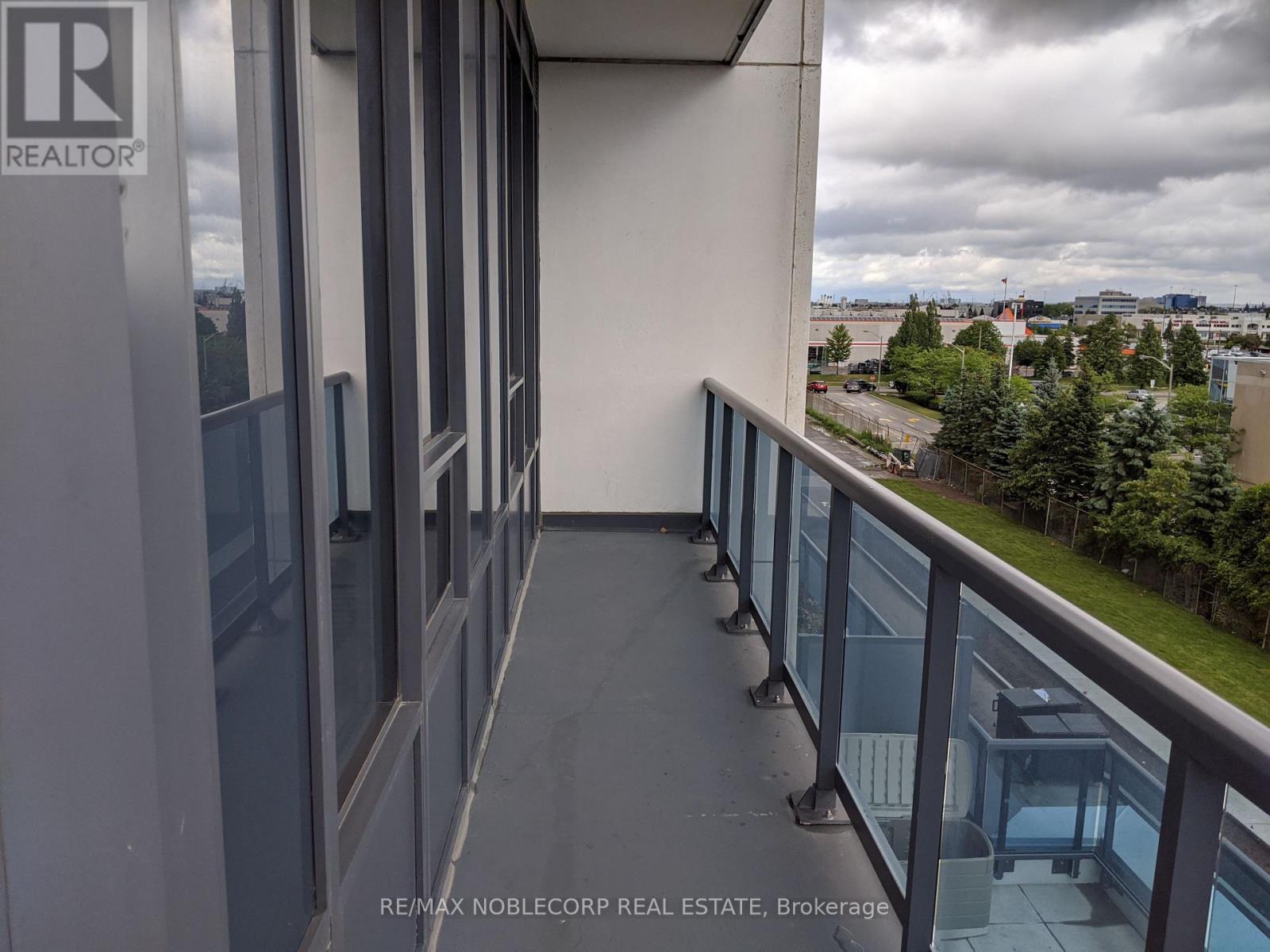 317 - 3600 Highway 7 W, Vaughan, Ontario  L4L 1A6 - Photo 12 - N12475586