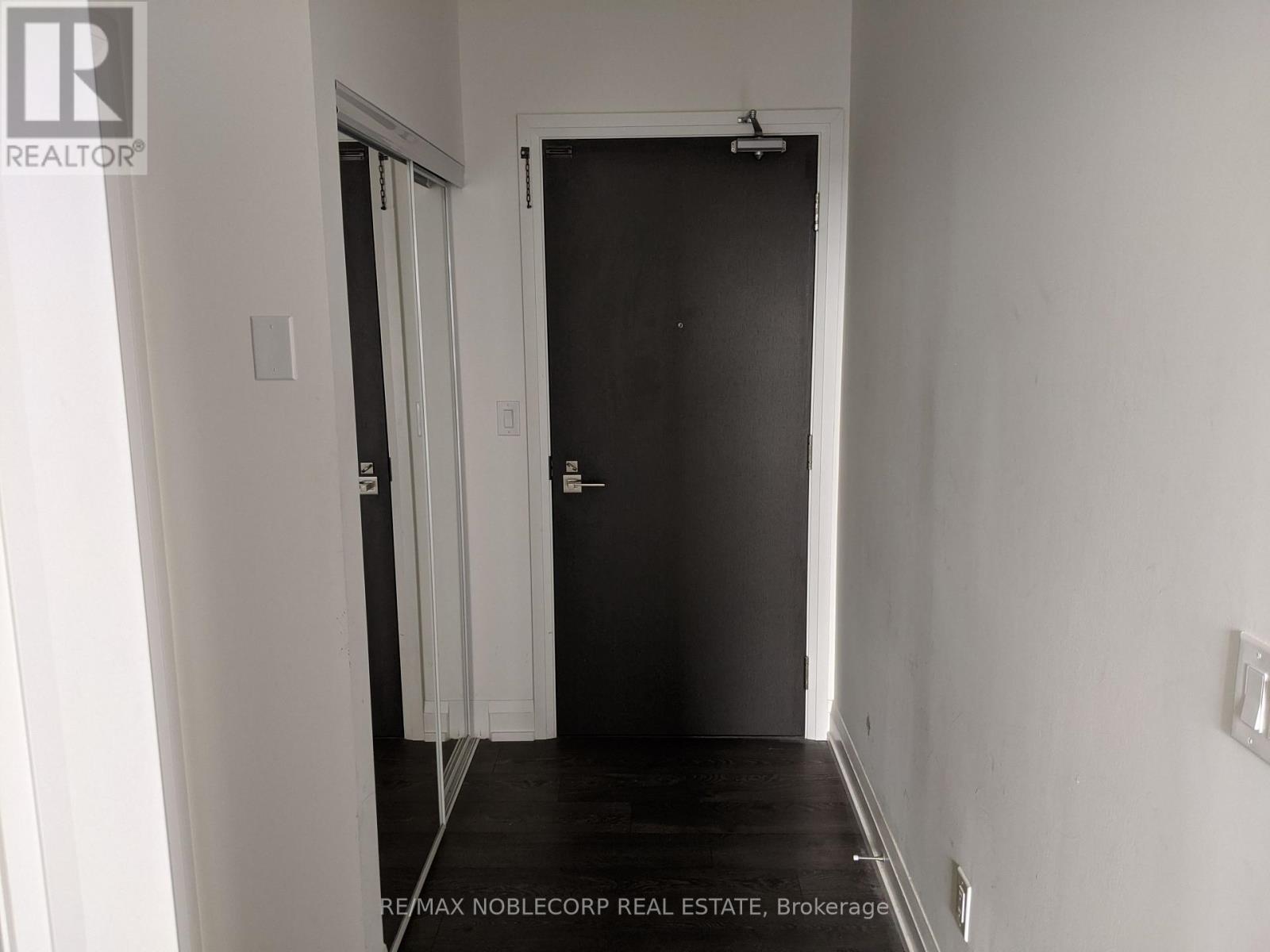 317 - 3600 Highway 7 W, Vaughan, Ontario  L4L 1A6 - Photo 6 - N12475586