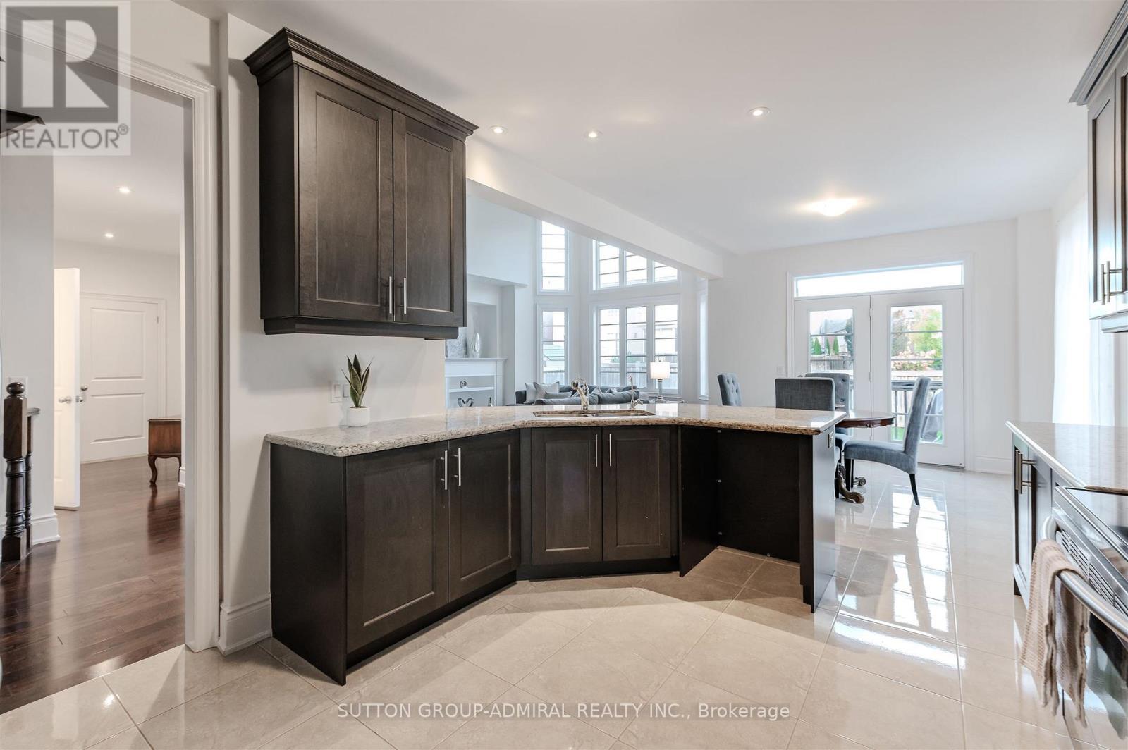 23 Samson Trail, King (Nobleton), Ontario  L7B 0A5 - Photo 14 - N12475602
